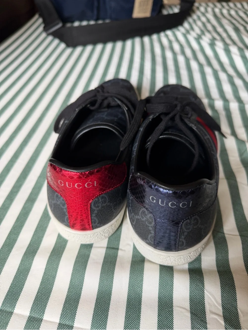 Gucci Men's Black Designer Logo Low-Top Sneakers with Red & Navy Stripe
